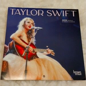 TAYLOR SWIFT COLLECTIBLE 2024 CALENDAR size 7.5x7.5